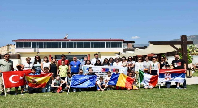 Başkan Erol, yurt dışından gelen öğrencileri ağırladı