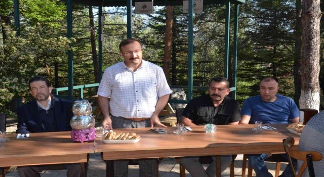 Başkan Hüseyin Doğan, kahvaltıda işçilerle bir araya geldi