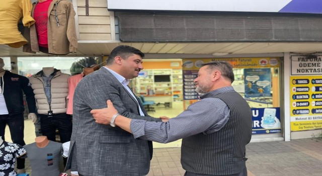 Başkan Oğuz ekmek teknelerine ziyaretlerini sürdürüyor