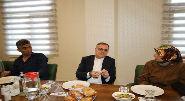 Başkan Özdoğan muhtarlarla istişare toplantısı yaptı