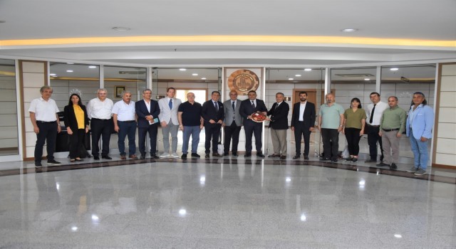 Başkan Sadıkoğlu: “İhracat ürünlerinde Malatya Kayısısı adının kullanılmasını rica ediyoruz”