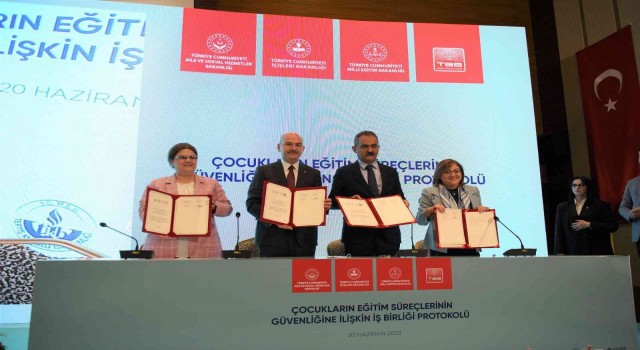 Başkan Şahin Ankarada başarılı projeleri anlattı