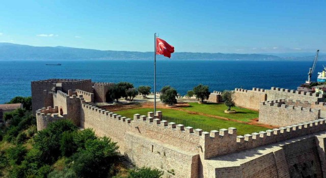 Başkan Söğüt: Hereke Kalesi ışıl ışıl olacak