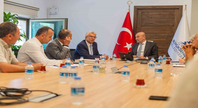 Başkan Soyer, afetin vurduğu 7 mahalle muhtarıyla buluştu