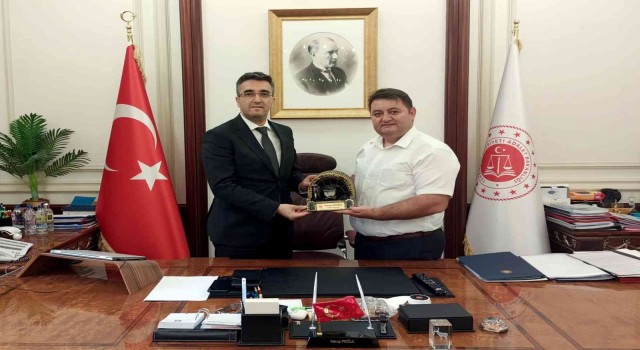 Başkan Yeşil, Adalet Bakan Yardımcısı Moğulu ziyaret etti