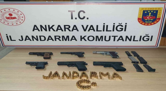 Başkentte bir araçta 6 adet tabanca bulundu