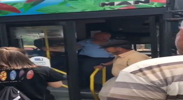 Başkentte otobüs şoförü ve yolcu çıkan kavgada birbirine girdi
