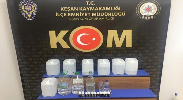 Baskında litrelerce etil alkol ele geçirildi