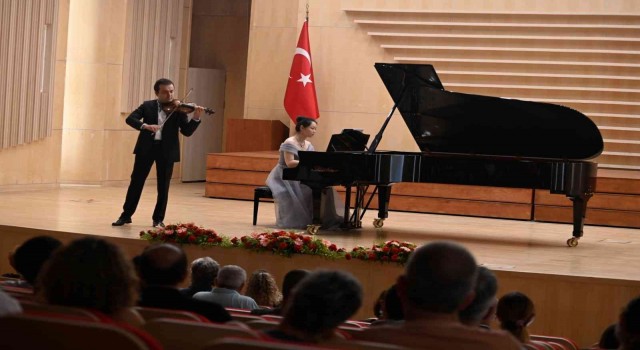 Batıdan Doğuya klasik müzik şöleni