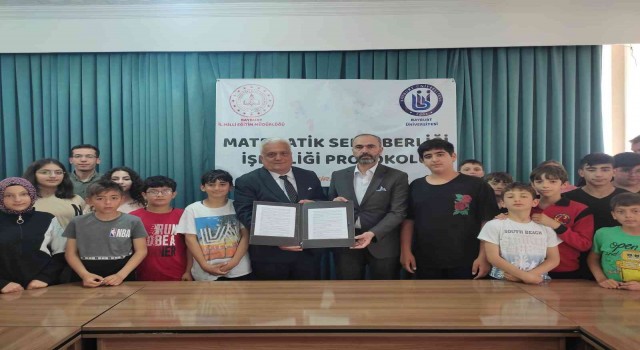 Bayburt Üniversitesi ile Bayburt İl Millî Eğitim Müdürlüğü arasında Matematik Seferberliği protokolü imzalandı
