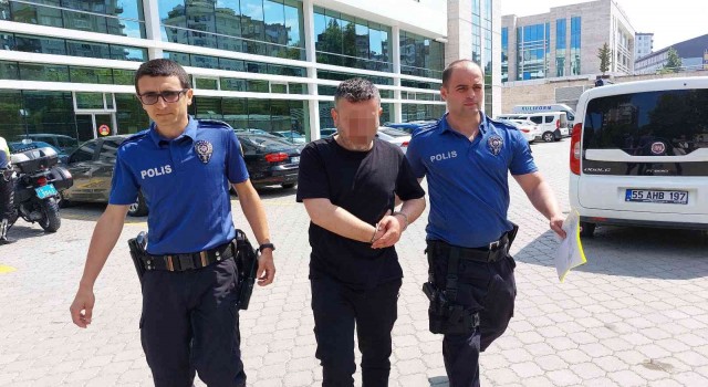 Bıçaklanan şahıs cezaevine karnını tutarak gitti