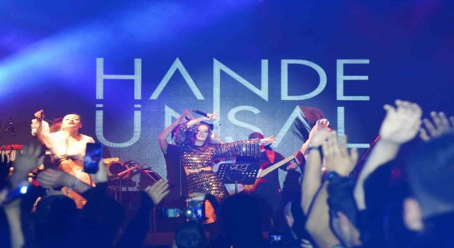 Bilecikte Hande Ünsal konseri