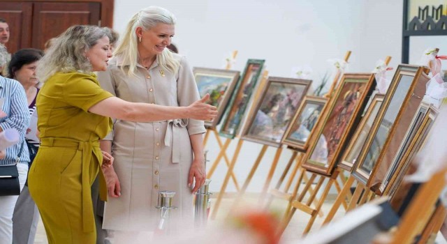 Bilecikte Kağıt Rölyef Sergisindeki eserler büyük beğeni topladı