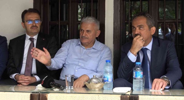 Binali Yıldırımdan sınır ötesi operasyonu açıklaması: Teröristleri yok etmek asli görevimizdir