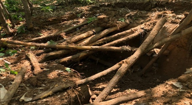 Bingölde teröristlere ait 4 adet sığınak ve patlayıcılar imha edildi