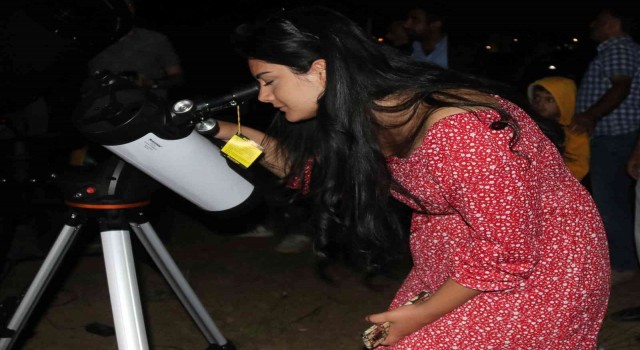 Bitliste teleskoplarla uzayın derinliği izlendi