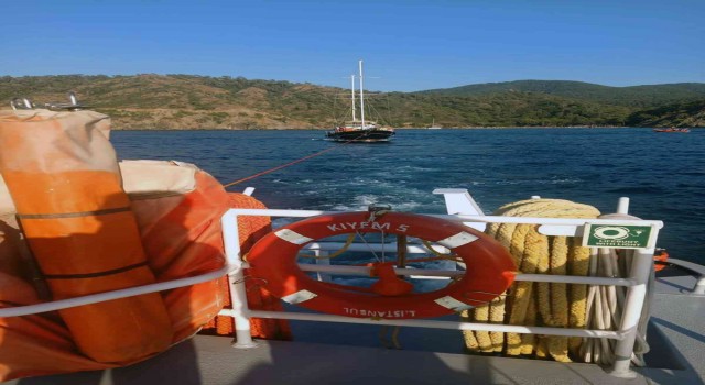Bodrum ve Fethiyede arızalanan tekneleri KIYEM kurtardı