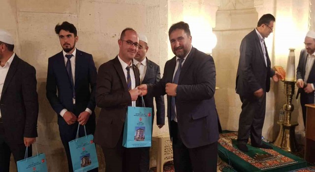 Bölge hafızlık yarışması birincisi Bayburttan