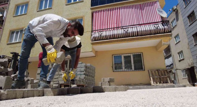 Bozulan yollarda çalışma başladı
