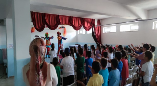 Bünyanda meslek lisesi öğrencileri, köy okullarında etkinlik düzenledi