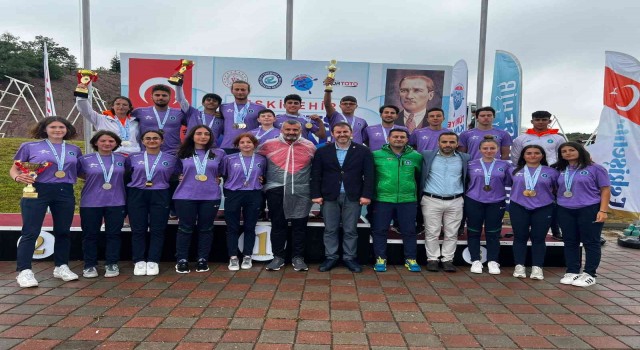 Bursa Büyükşehir Belediyespor Kulübü Kanocuları, Eskişehirden 4 kupa, 36 madalyayla döndü