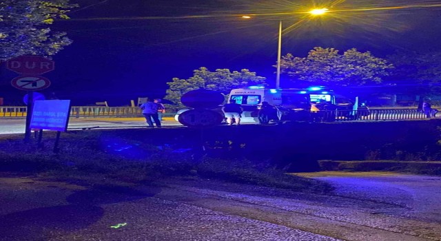 Bursada alkollü sürücü demir korkuluklara çarptı: 1 ölü, 1 yaralı