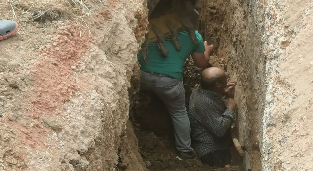 Bursada göçük altında can pazarı...