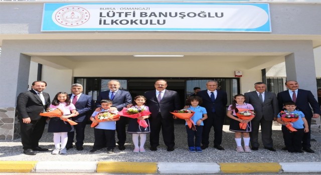 Bursada öğrencilerin karne coşkusu