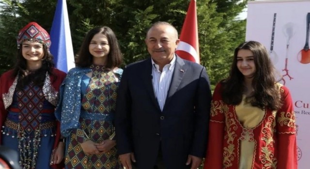 Bursanın yöresel kıyafetleri Avrupaya damga vurdu