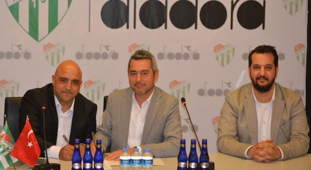 Bursasporun yeni sezon forma tedarikçisi belli oldu