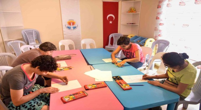 Büyükşehir Engelli Çocuk Mola Evinde yaz atölyeleri başladı