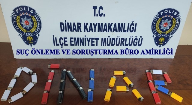 Çakmak ve çikolata çalan şahısları polis yakaladı