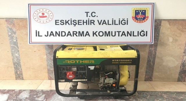 Çaldığı jeneratörü internetten satmak isteyen kişi yakalandı
