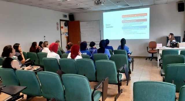 Çalışan kadınlara sağlık bilgilendirmesi