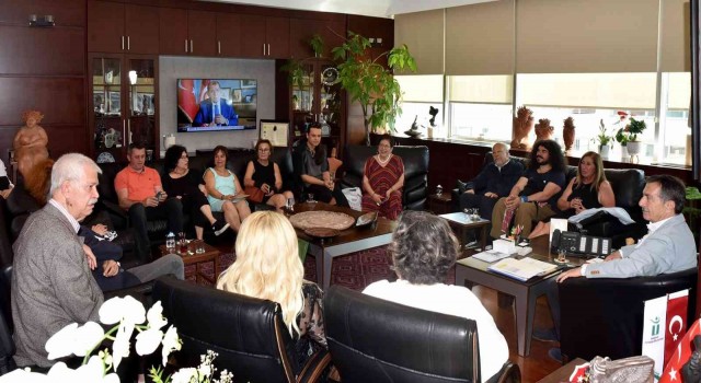 Çalıştay sanatçılarından Başkan Ataça teşekkür ziyareti