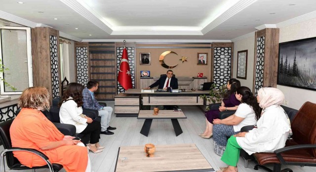 Çatakta idareci ve öğretmenlere başarı belgesi verildi