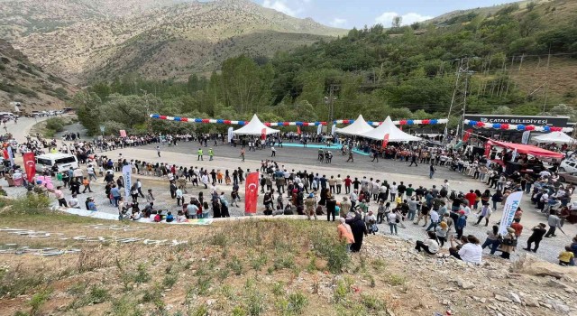 Çatakta “Kanispi, Ceviz, Bal, Alabalık ve Rafting Festivali” coşkusu