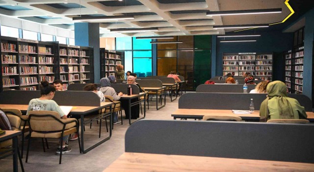 Çayırovada Kitap Kahve ilgi görüyor