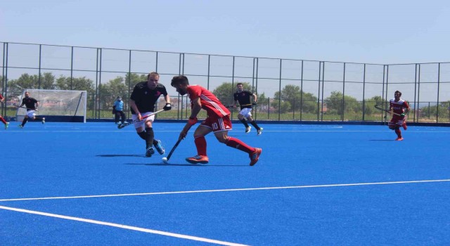 Çim Hokeyi Avrupa Şampiyonasında Türkiyeden Finlandiyaya gol yağmuru