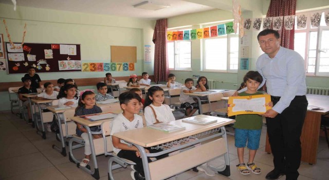 Cizrede 46 bin 842 öğrenci karne heyecanı yaşadı
