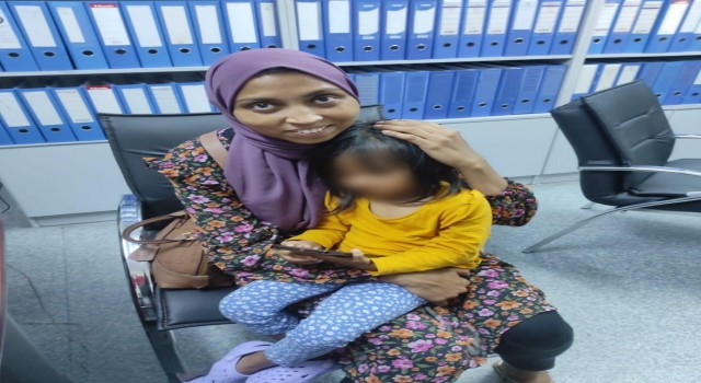 Çocuğu Hataya kaçırılan anne evladını teslim aldı