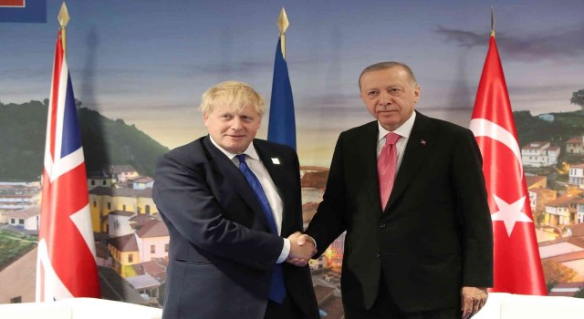 Cumhurbaşkanı Erdoğan, İngiltere Başbakanı Johnson ile görüştü
