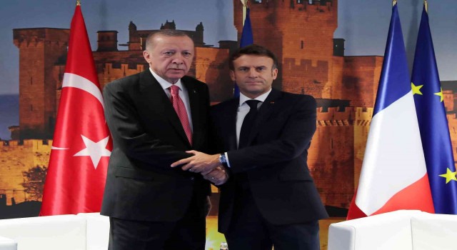 Cumhurbaşkanı Erdoğan, Macron ile görüştü