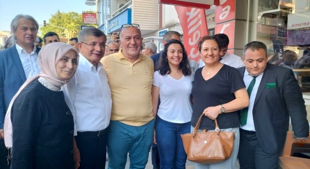 Davutoğlu, Bahçelinin memleketi Osmaniyede protesto edildi
