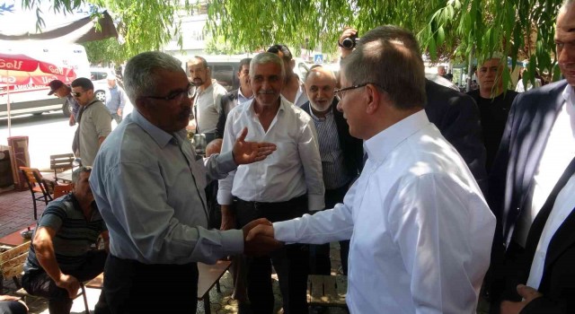 Davutoğlunun Malatya ziyaretinde çakal gerginliği