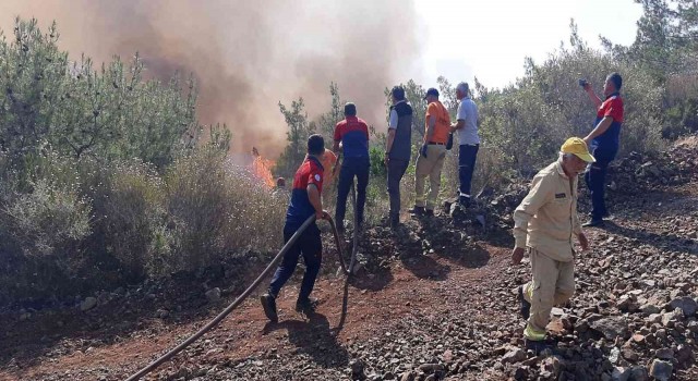 Denizli itfaiyesi Marmaristeki yangın söndürme çalışmalarına destek veriyor