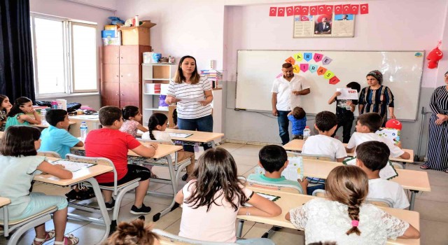 Derikte öğrencilerin karne heyecanı