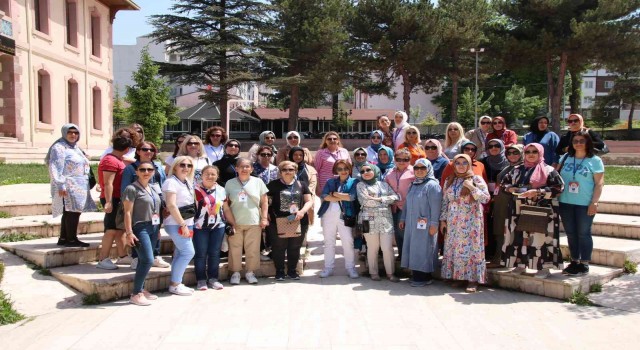 Derinceden Bilecike geziler devam ediyor