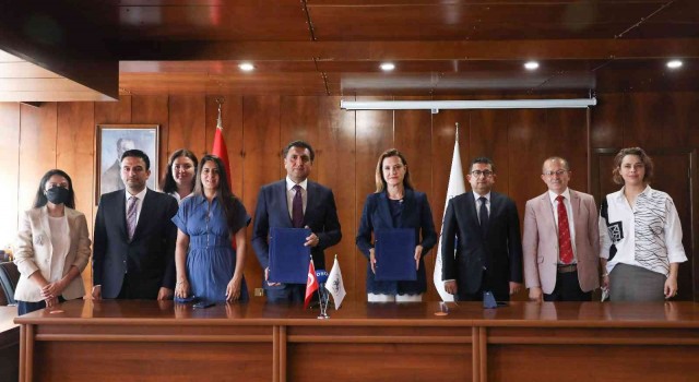 DEÜden eğitime lisansüstü destek