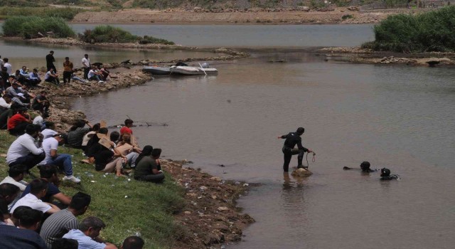 Dicle Nehrinde kaybolan Zekeriya Negizin de cansız bedenine ulaşıldı